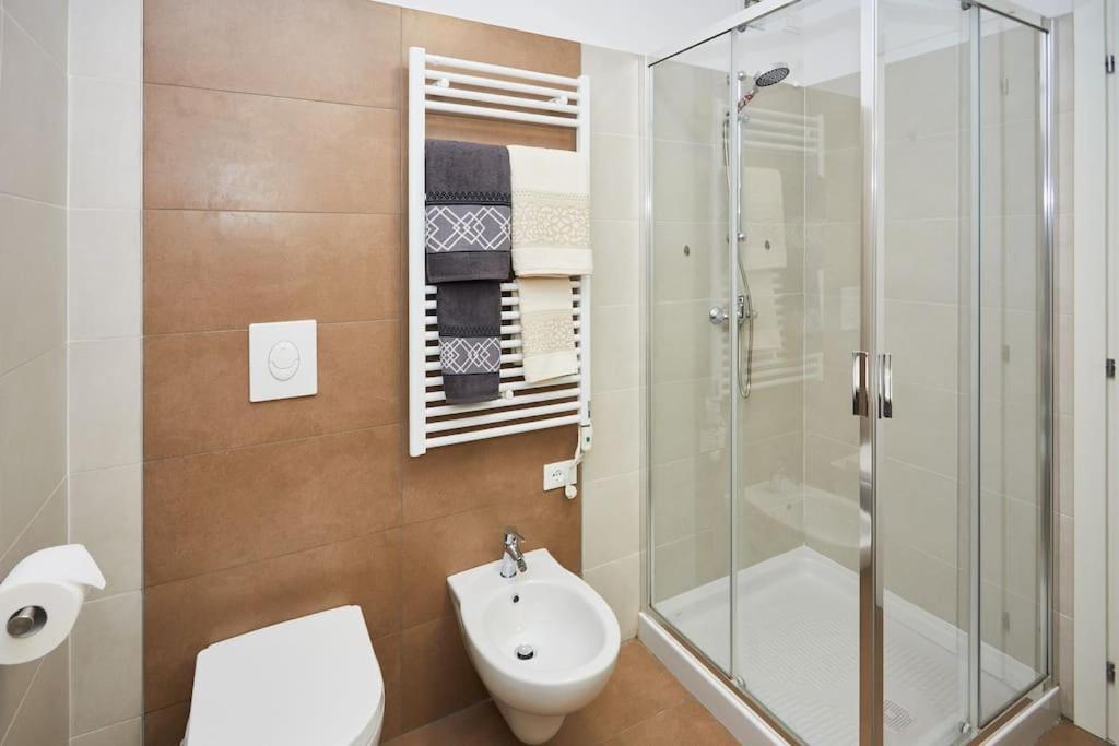 Center Aviano Comfort Suite Free Parking Wifi 外观 照片
