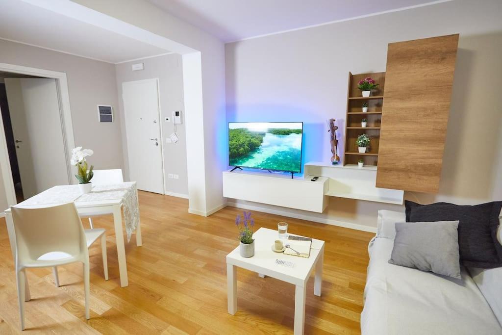 Center Aviano Comfort Suite Free Parking Wifi 外观 照片